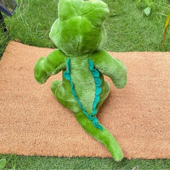 Lyle Lyle Crocodile by King Plush alligator - Picture 3 of 5